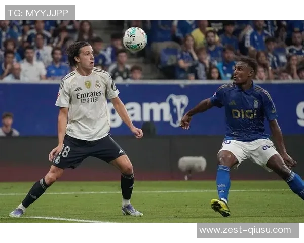 残阵对决！周日015西甲焦点：比利亚雷主场硬撼巴萨，第一之争藏变数